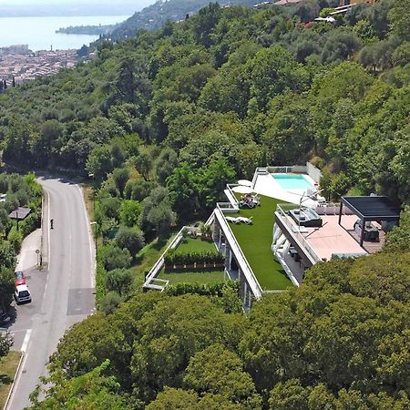 Poggio Al Sole 6 Apartment By Wonderful Italy ตอสโกลาโน มาแดร์โน ภายนอก รูปภาพ