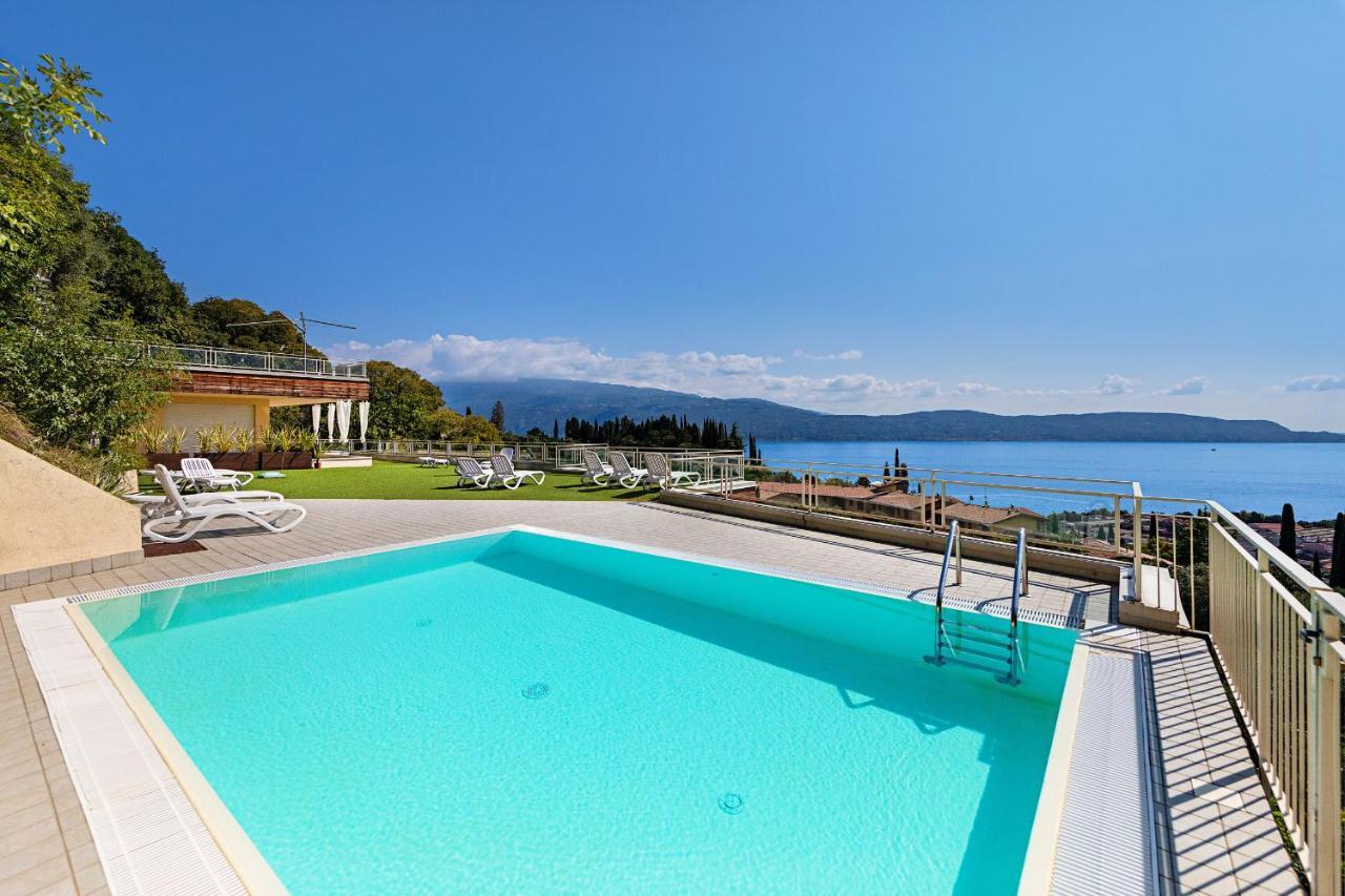 Poggio Al Sole 6 Apartment By Wonderful Italy ตอสโกลาโน มาแดร์โน ภายนอก รูปภาพ