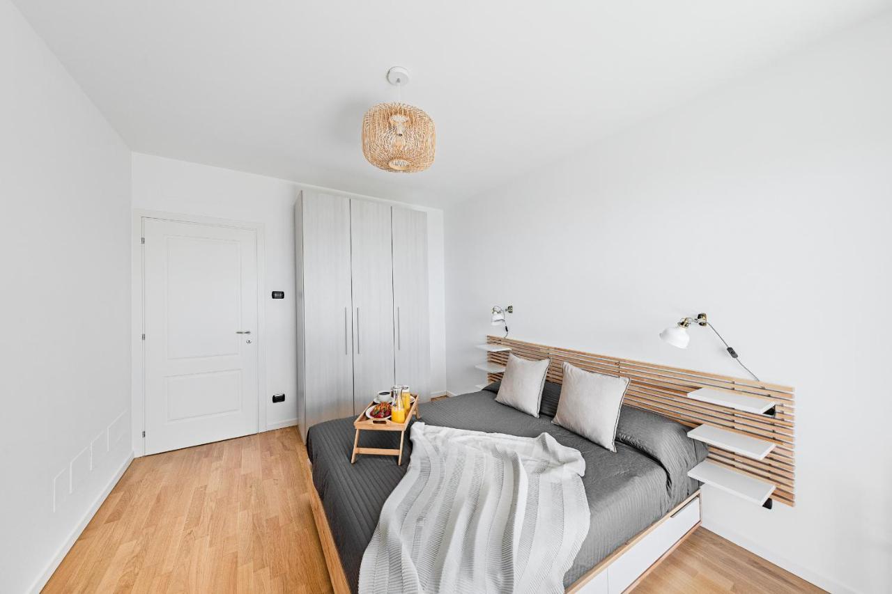Poggio Al Sole 6 Apartment By Wonderful Italy ตอสโกลาโน มาแดร์โน ภายนอก รูปภาพ