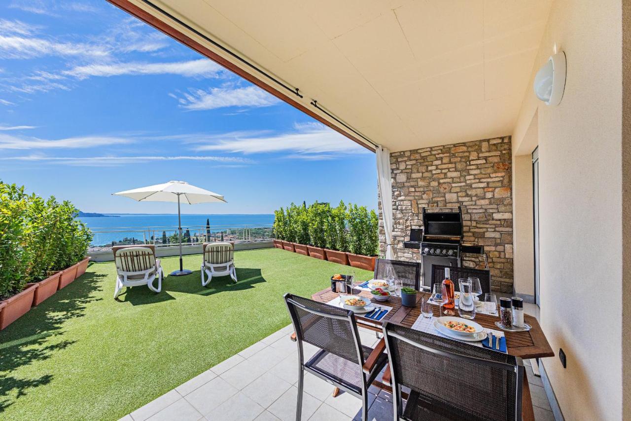 Poggio Al Sole 6 Apartment By Wonderful Italy ตอสโกลาโน มาแดร์โน ภายนอก รูปภาพ