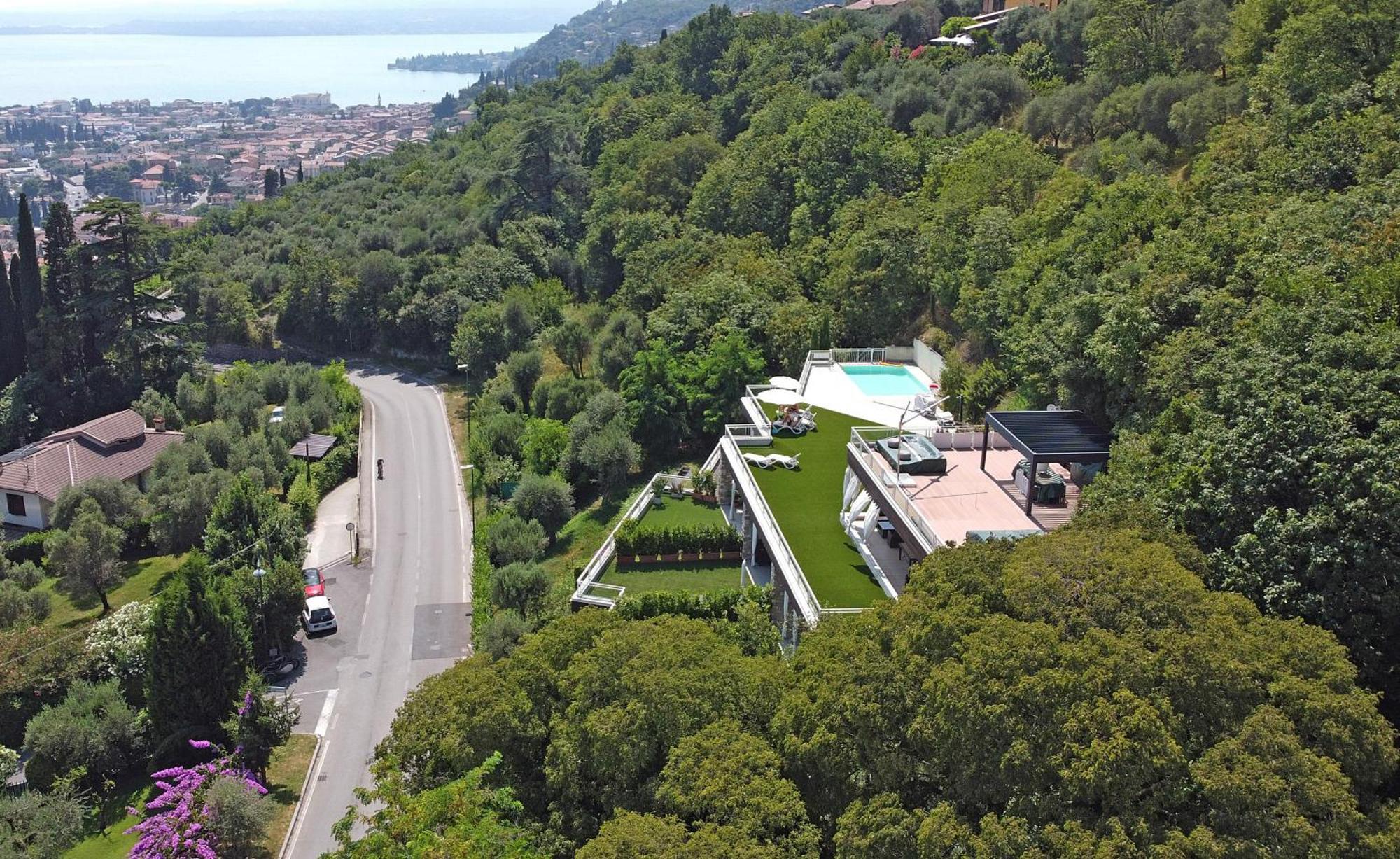 Poggio Al Sole 6 Apartment By Wonderful Italy ตอสโกลาโน มาแดร์โน ภายนอก รูปภาพ