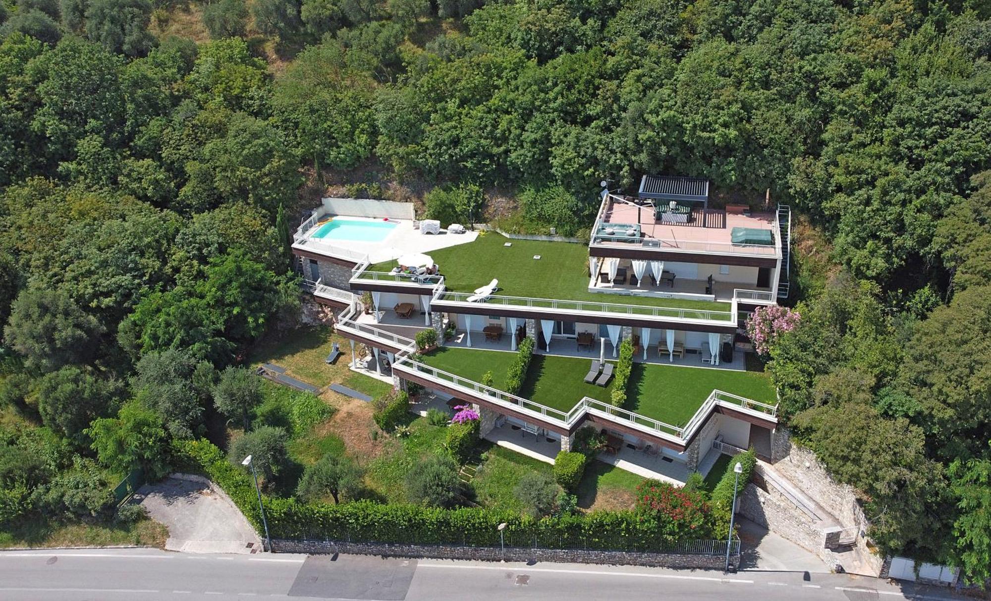 Poggio Al Sole 6 Apartment By Wonderful Italy ตอสโกลาโน มาแดร์โน ภายนอก รูปภาพ