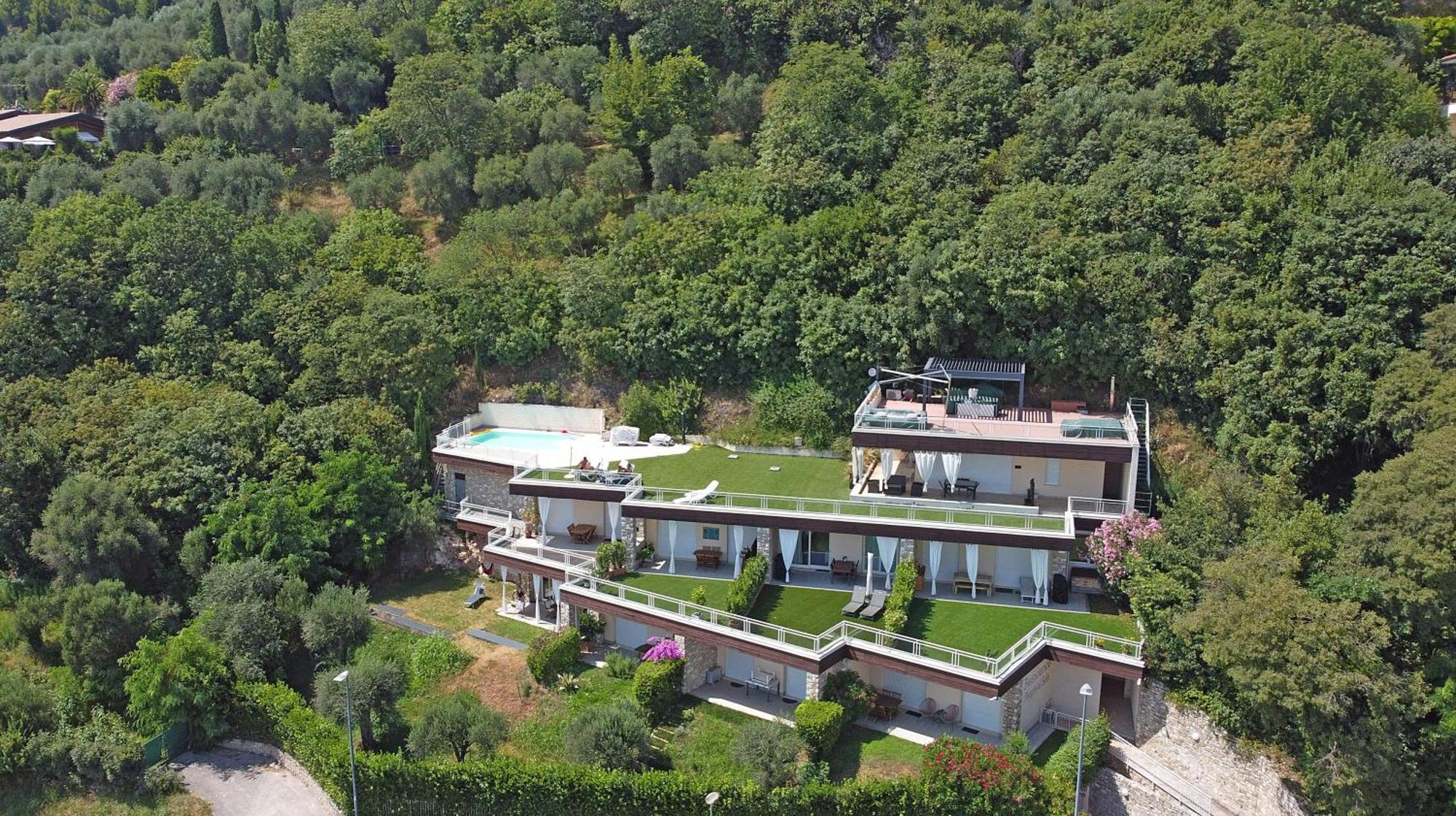 Poggio Al Sole 6 Apartment By Wonderful Italy ตอสโกลาโน มาแดร์โน ภายนอก รูปภาพ